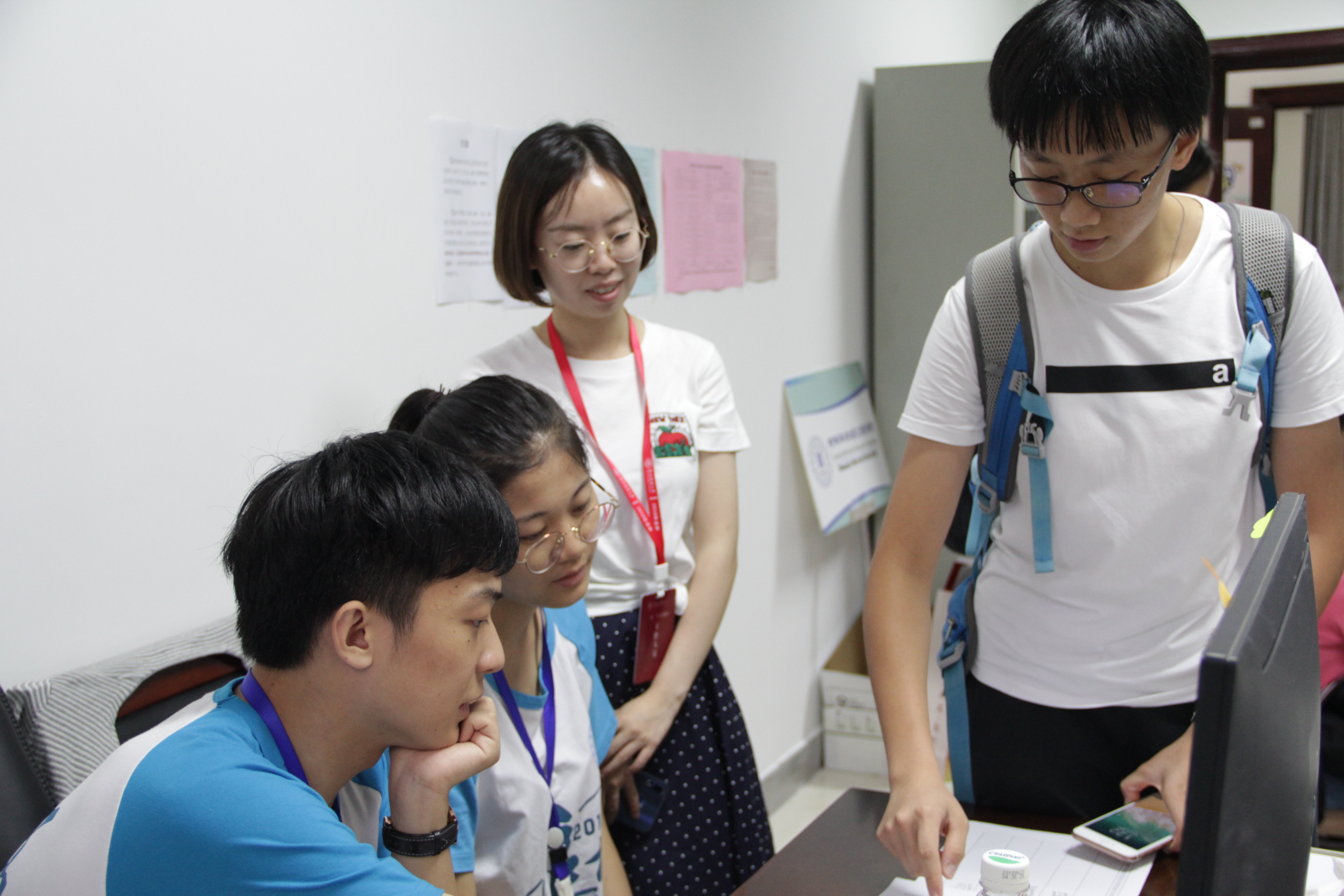 办理报到手续 2.JPG